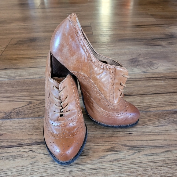 Aldo Shoes - Aldo brown booties